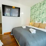 The Big Muenster Fuer Bis Zu 12, Whirlpool, Sauna, Zentral, Tischfussball, Balkon, Gasgrill
