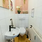 Appartement The Big Muenster Fuer Bis Zu 12, Whirlpool, Sauna, Zentral, Tischfussball, Balkon, Gasgrill *
