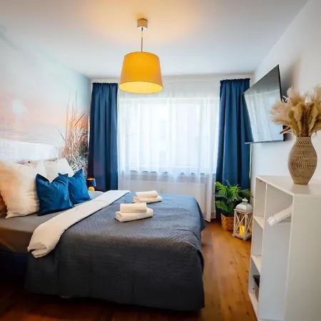 Appartement The Big Muenster Fuer Bis Zu 12, Whirlpool, Sauna, Zentral, Tischfussball, Balkon, Gasgrill Ulm
