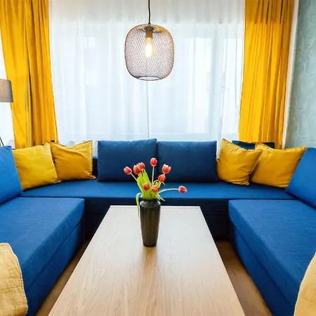Appartement The Big Muenster Fuer Bis Zu 12, Whirlpool, Sauna, Zentral, Tischfussball, Balkon, Gasgrill