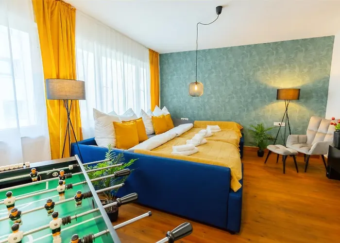 דירה The Big Muenster Fuer Bis Zu 12, Whirlpool, Sauna, Zentral, Tischfussball, Balkon, Gasgrill אולם