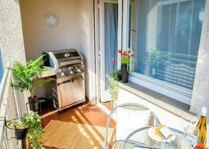 The Big Muenster Fuer Bis Zu 12, Whirlpool, Sauna, Zentral, Tischfussball, Balkon, Gasgrill