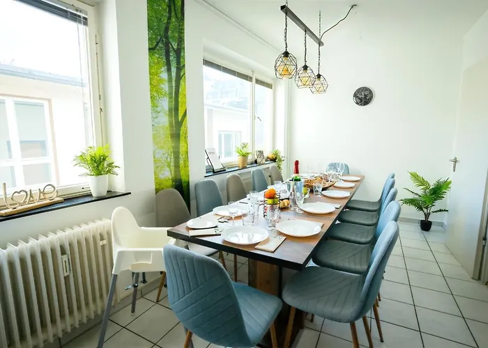 דירה The Big Muenster Fuer Bis Zu 12, Whirlpool, Sauna, Zentral, Tischfussball, Balkon, Gasgrill אולם