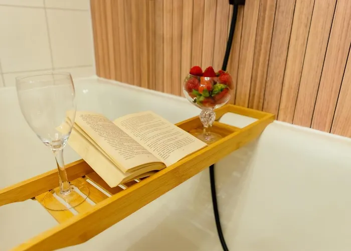 דירה The Big Muenster Fuer Bis Zu 12, Whirlpool, Sauna, Zentral, Tischfussball, Balkon, Gasgrill אולם